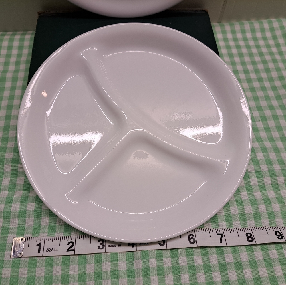 Set Of 2 Corelle Divided Lunch Plates - Picture 3 of 5
